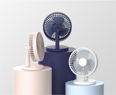 

Kiirie Built-in Battery Portable Mini Desk Fan with 360° Up&Down 3 Speeds Can Be Selected Suitable for Home
