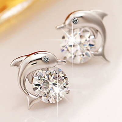 

Pair of Lovely Crystal Eye Dolphin Stud Earrings