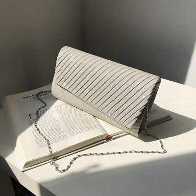 

Ins super fire bag female 2019 new Korean version of the wild shoulder slung fashion chain solid color casual small square bag
