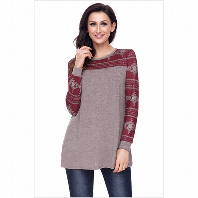 

Two-tone stitching round neck long-sleeved snowflake print casual top