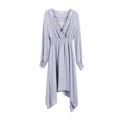 

Autumn new embroidery v-neck holiday two dresses