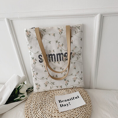 

In summer big bags&small fresh lace womens bags are popular in summer New 2019 transparent jelly special bag handbag single