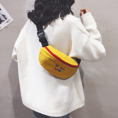 

Sports small bag female 2019 new Korean casual wild Messenger bag purse ins super fire cartoon canvas chest bag