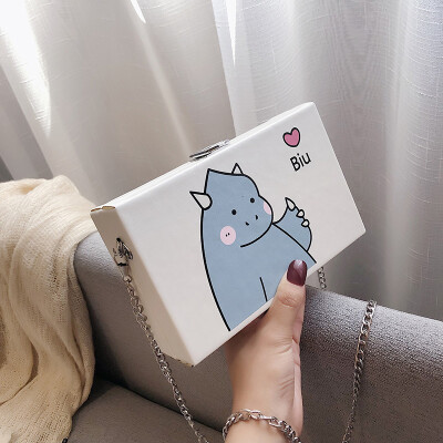 

Cartoon cute little dinosaur hard shell chain square bag 2019 new fashion simple&versatile stay cute shoulder Messenger bag