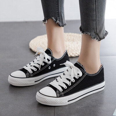 

2019 fall new version of the Korean version of small white canvas shoes womens shoes flat soles students cloth shoes black b