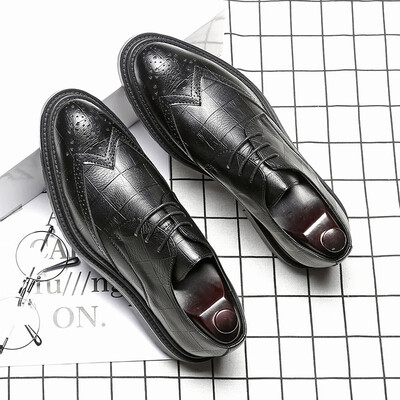 

Tide shoes Brock carved mens shoes British pointed breathable thick-soled casual dress business shoes men 9755