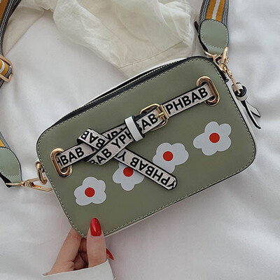 

Messenger bag 2019 new tide port wind retro net red small square bag women slung Mori fashion bag