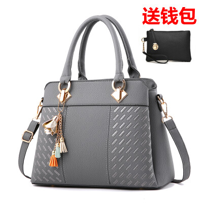 

Fashionable handbag with large capacity for middle-aged women on Mothers Day