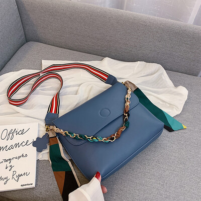 

Advanced sense of foreign style womens bag chic small fresh scarves broadband bag new 2019 Korean shoulder bag Messenger bag