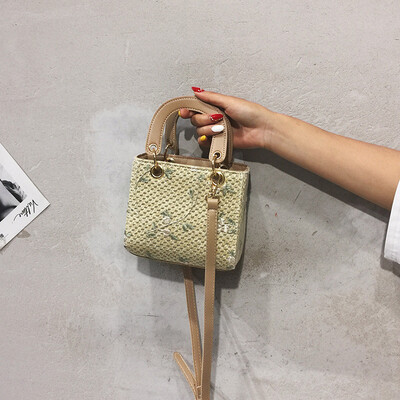 

2019 Women Summer Straw Rattan Bag Fashion Scarf Bow Beach Bag Woven Knitting Solid Wood Wild Shoulder Messenger Bag Bohemian