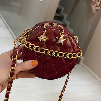 

2019 new super hot small Xiang Feng rhomboid chain hand-held small round bag fashion single shoulder girl oblique satchel bag