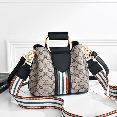 

Baggage ladiesnew fashion summer bucket bag inclined to the Korean version of the simple 100-pack one-shoulder bag ins overheated