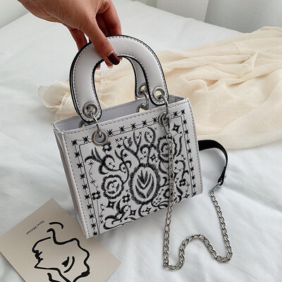 

Hong Kong style portable handbags new fashion embroidery thread chain wear bag wild simple shoulder diagonal package