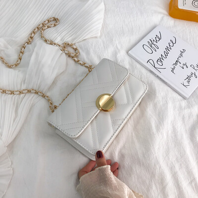 

Wild embroidery line small square bag simple fashion casual shoulder bag female 2019 new foreign style texture chain Messenger bag