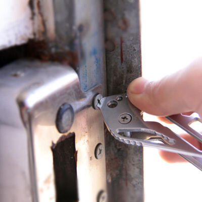 

Greensen Multi-functional Stainless Steel Mountaineering Buckle Fast Hanging Key Holder