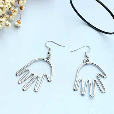 

EK901 New Fashion Clown Sexy Lady Girl Face Drop Earrings 2019 Retro Statement Abstract Hollow Out Profile Dangle Earrings