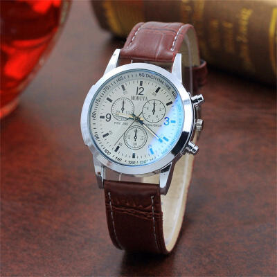 

Casual Mens Wrist Watch With Grain Leather Strap Fashionable Two-tone Watch With Sub-dials