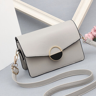 

Korean version of the small square package Korean version of the round lock small bag chain slung shoulder bag