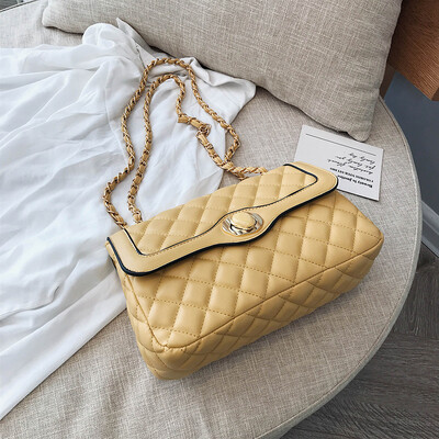 

Linger chain small bag summer ins fashion lock womens bag new 2019 simple one - shoulder oblique satchel