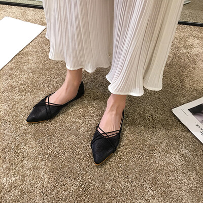 

Fairy wind shoes women Korean fashion Joker pointed shallow flat-bottomed socialite grandma shoes tide