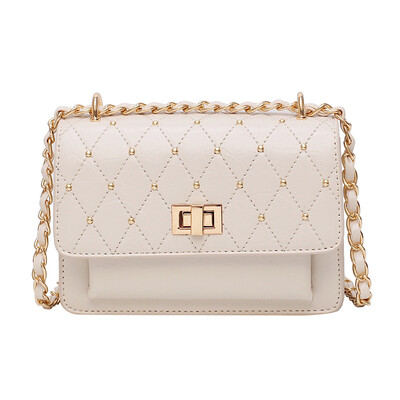 

Niche bag female 2019 spring new shoulder saddle Messenger bag tide Korean version of the wild fashion small round bag