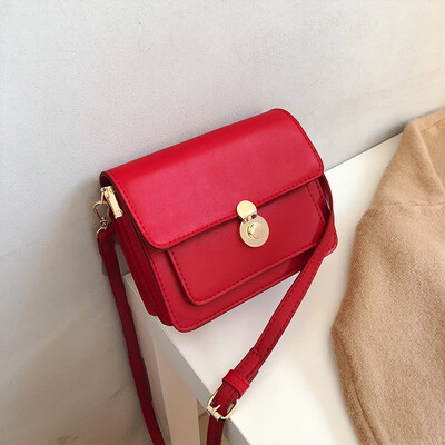 

On the new chic small bag female retro wild simple 2019 new wave Korean version of the shoulder slung texture tofu bag
