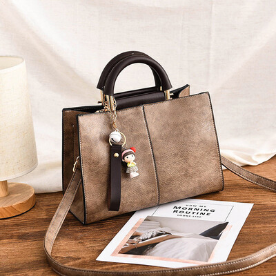 

Baggage Ladies Large Capacity retro tote bag simple handbag Korean version single shoulder bag soft oblique Bag tide