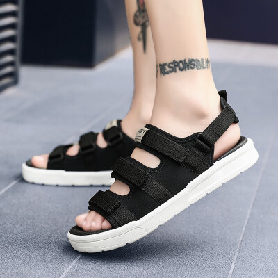 

Mens sandals 2019 new Vietnamese slippers mens summer Korean version of the non-slip word pad beach shoes mens dual-use sandals