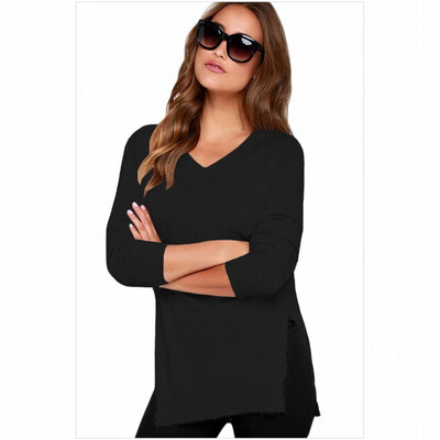 

V-neck long-sleeved side slit bottoming shirt casual straight sweater