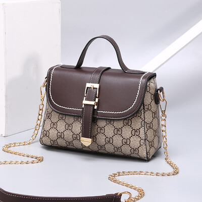 

10 pieces from the batch Korean version of the color matching color handbags casual college style new single shoulder Messenger bag small bag