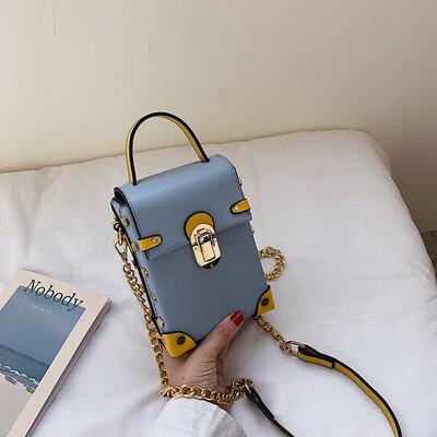

Ins small bag woman 2019 new handheld box small square bag Korean version 100 lap rivets chain single shoulder oblique satchel bag