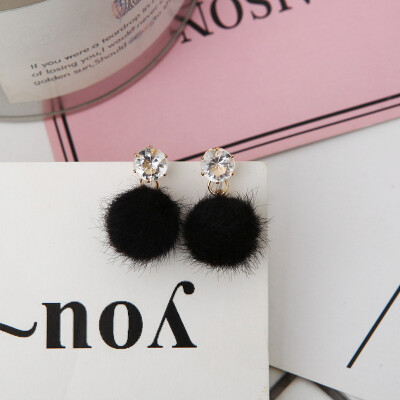 

Most Popular Plush Ball Earrings Velvet Ball With Crystal Earrings For Women Cute Lovely Korean Earrings Brinco Accessory E0358