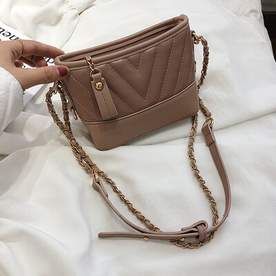 

Bags handbags new 2019 high-end bag oceanic shoulder bag simple embroidery line chain Messenger bag bucket bag