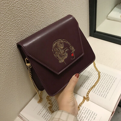 

Qiao Bani 2019 new Korean fashion Dongdaemun embroidery thread beauty head chain flip single shoulder diagonal female bag