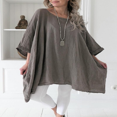 

Solid Trim Rolled Three-quarter Sleeves Loose Type Shirt