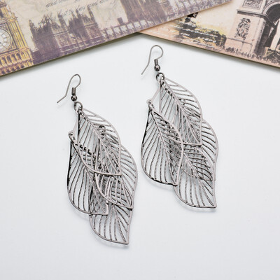 

In 2019 the new brand design of simple hollow metal leaf earrings for women