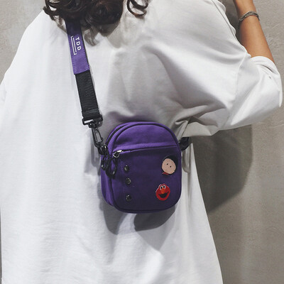 

Cartoon bag female bag new 2019 cute girl canvas bag casual personality wild shoulder slung tide package