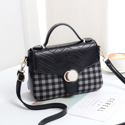 

2019 spring&summer new Korean fashion handbags fresh&simple small square bag trend shoulder Messenger bag