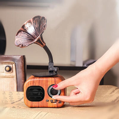 

Retro Phonograph Bluetooth Speaker Creative Gift Audio Mobile Phone Card Bluetooth Audio Radio Player