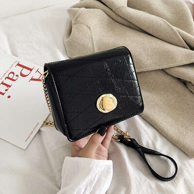 

Small bag female new wild buckle single back Messenger bag fashion rhombic chain small square bag