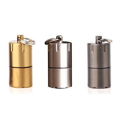 

Mini Compact Kerosene Lighter Key Chain Pocket Outdoor Grinding Wheel Keychain Oil Lighter