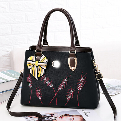 

Womens bag 2019 summer new bag female Europe&America big bag fashion handbags Messenger shoulder bag