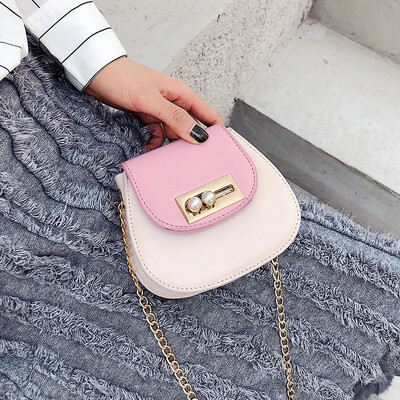 

Mini chic small bag female 2019 new winter female bag Korean version of the contrast color chain Messenger bag girl small bag