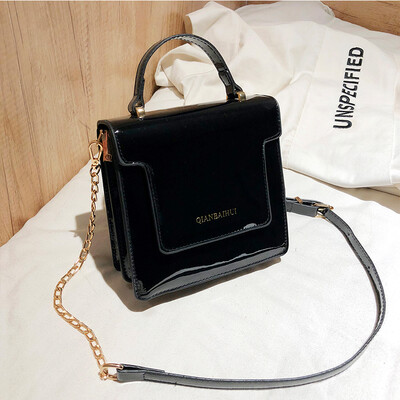 

Ins super fire bag female 2019 new Korean version of the portable fashion patent leather wild chain shoulder slung small square bag