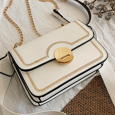 

Texture womens bag 2019 summer new network celebrity chain oblique carry bag 100 lap embroidery wide shoulder belt small square b