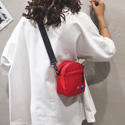 

Net red small bag female new 2019 tide Korean version of the wild shoulder bag ins foreign girl sesame street Messenger bag