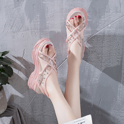 

Summer fairy transparent crystal Korean version of muffin bottom cross with rivet toe buckle thick bottom sports women sandals