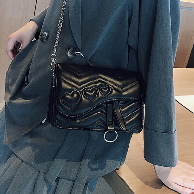 

2019 new Korean fashion womens bag chain shoulder Messenger bag wild embroidery line small square bag senior sense of foreign tide