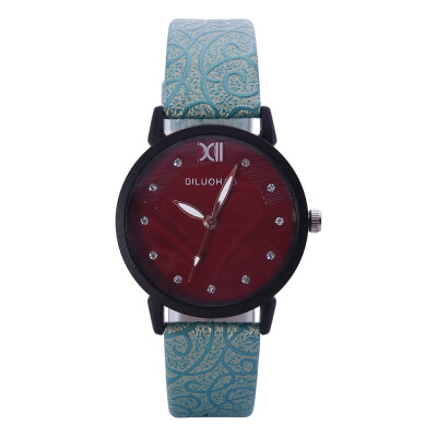 

Irregular belt student watch female model diamond scale