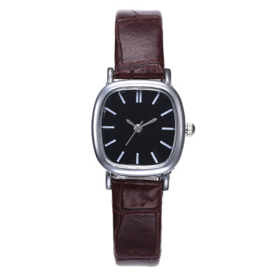 

RM Men Women Fashion Watch Leather Strap Line Analog Quartz Ladies Wrist Watches